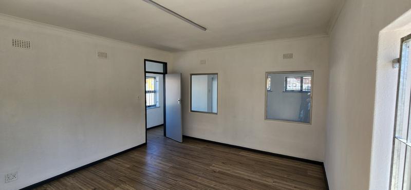 To Let commercial Property for Rent in Beaconvale Western Cape